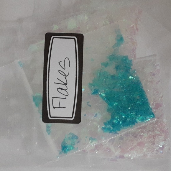 60 Pc Everything Manicure Set - Picture 5 of 11